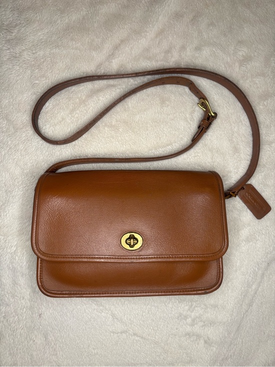 Coach Handbags - Vintage Coach Brown Leather Turnlock Crossbody Bag Made In United States